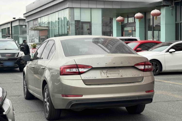 Used Skoda Octavia 2019 TSI230 DSG Smart & Comfort Edition China VI Standard