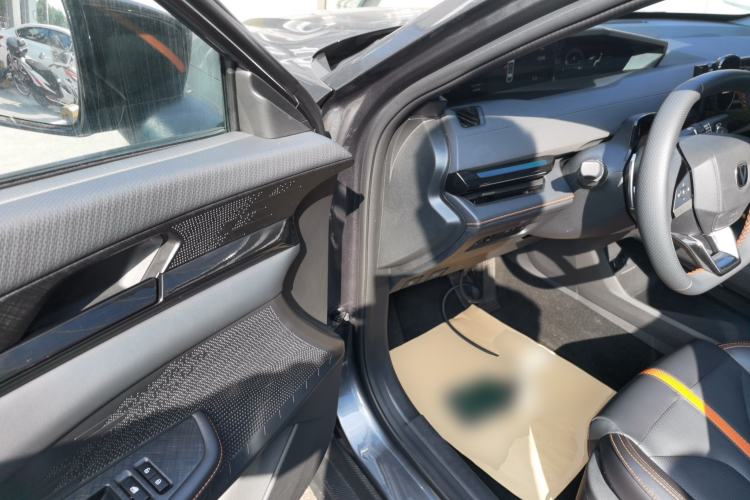 Used Changan UNI-V 2024 1.5T Prestige Edition
