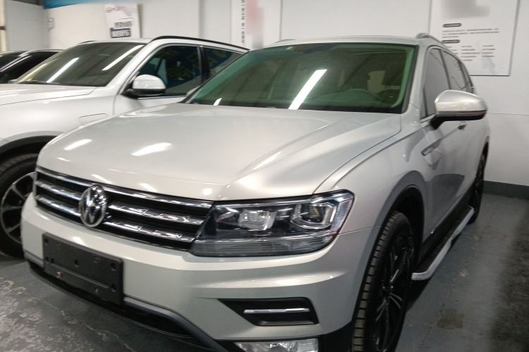 Used Volkswagen Tiguan L 2021 280TSI Automatic Two-Wheel Drive Smart Edition
