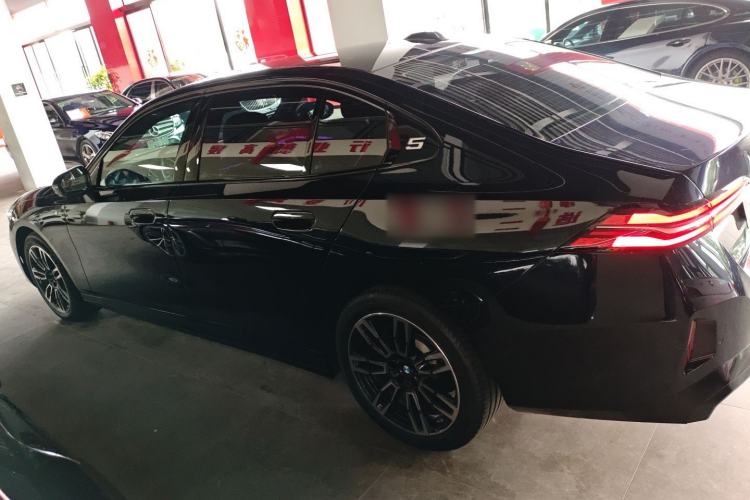 Used BMW 5 Series 2025 530Li Leading Model M Sport Package
