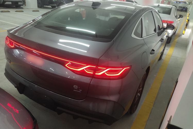 Used BYD Qin L 2025 DM-i Smart Drive 120KM Leading Model
