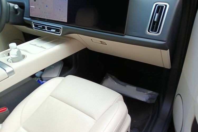 Used Li Auto L6 2024 PRO Model
