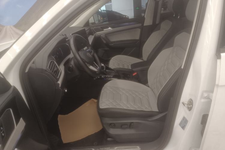 Used Volkswagen Tayron 2023 300TSI Two-Wheel-Drive Luxury Plus Advanced Edition
