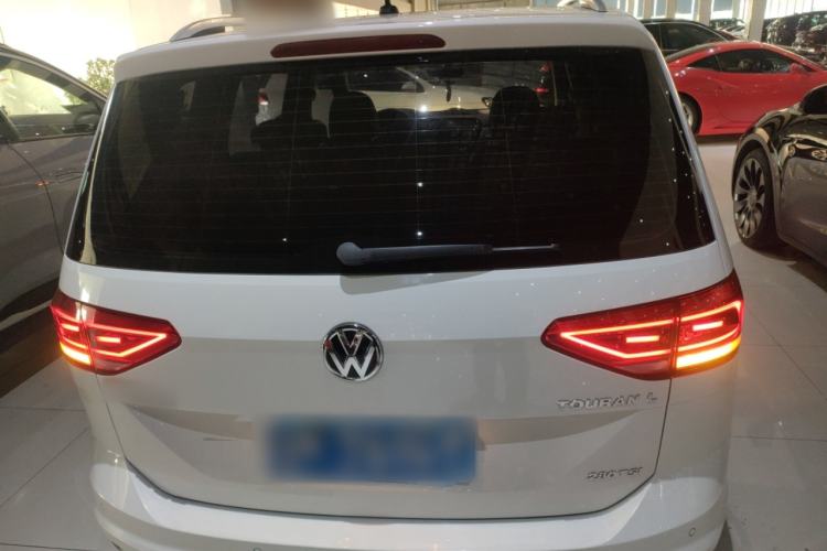 Used Volkswagen Touran 2018 Volkswagen Touran L 280TSI DSG Comfort Edition 7 Seats China V Emission Standard