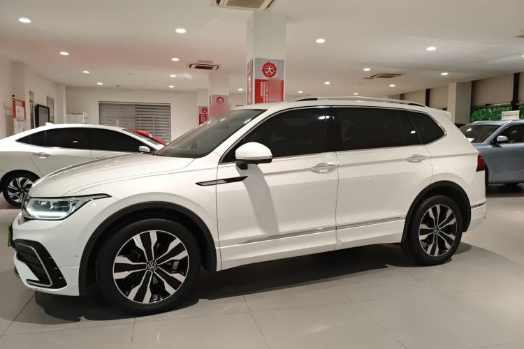 Used Volkswagen Tiguan L 2022 330TSI Automatic Two-Wheel Drive R-Line Enhanced Edition
