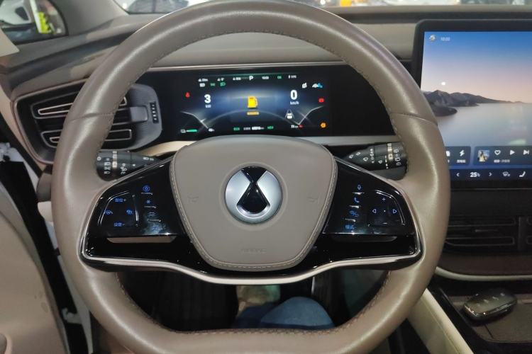 Used Denza D9 2022 DM-i 970 Four-Wheel Drive Prestige Model
