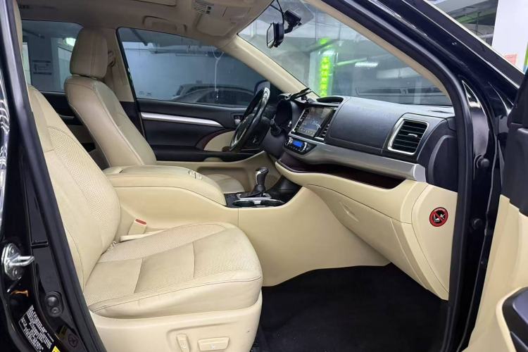 Used Toyota Highlander 2015 2.0T Four-Wheel Drive Luxury Edition 7-Seater
