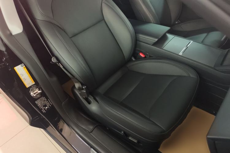 Used Tesla Model 3 2023 Long-Range All-Wheel-Drive Version