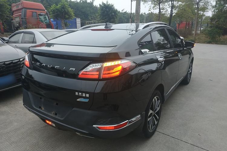 Used Venucia T90 2017 2.0L CVT Smart Edition