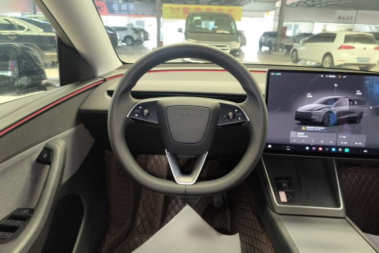 Used Tesla Model Y 2025 Rear-Wheel-Drive Version
