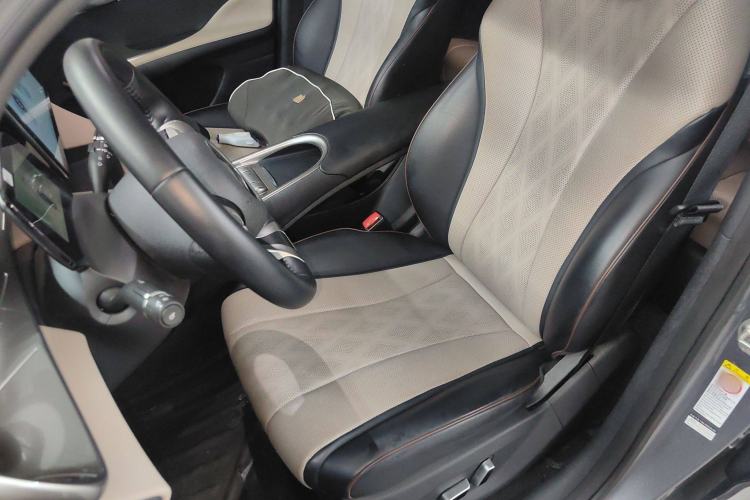 Used BYD Dolphin 2023 420 km Free Version
