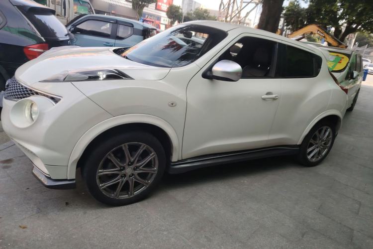 Used Infiniti ESQ 2014 1.6L Spontaneous Edition
