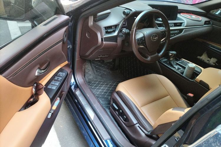 Used Lexus ES 2020 200 Excellence Edition