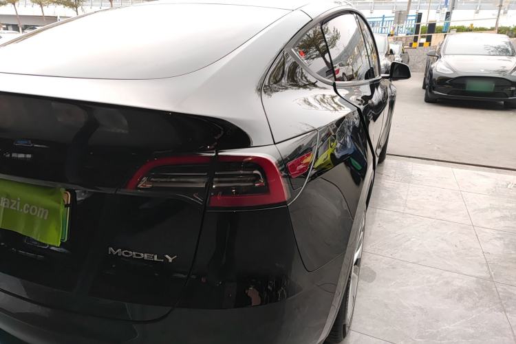 Used Tesla Model Y 2022 Rear-Wheel-Drive Version
