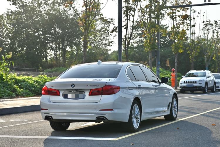 Used BMW 5 Series 2019 525Li Luxury Package
