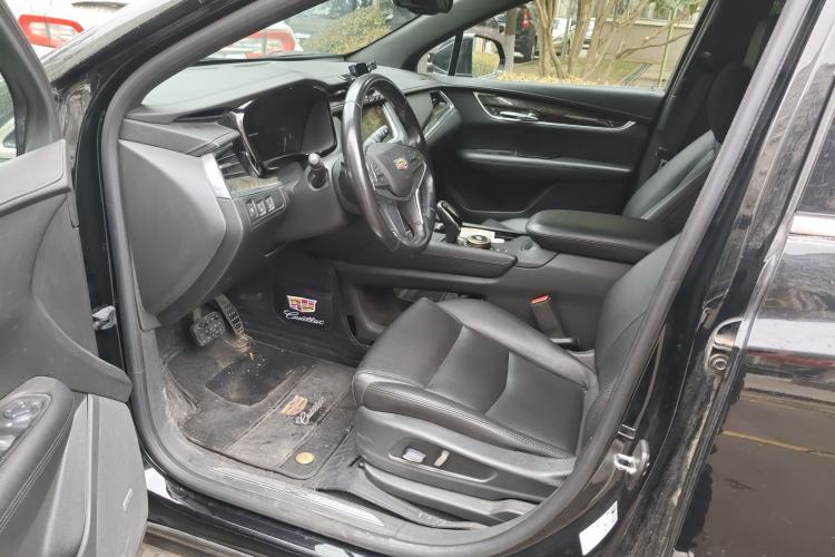 Used Cadillac XT5 2018 28E Four-Wheel Drive Tech Version