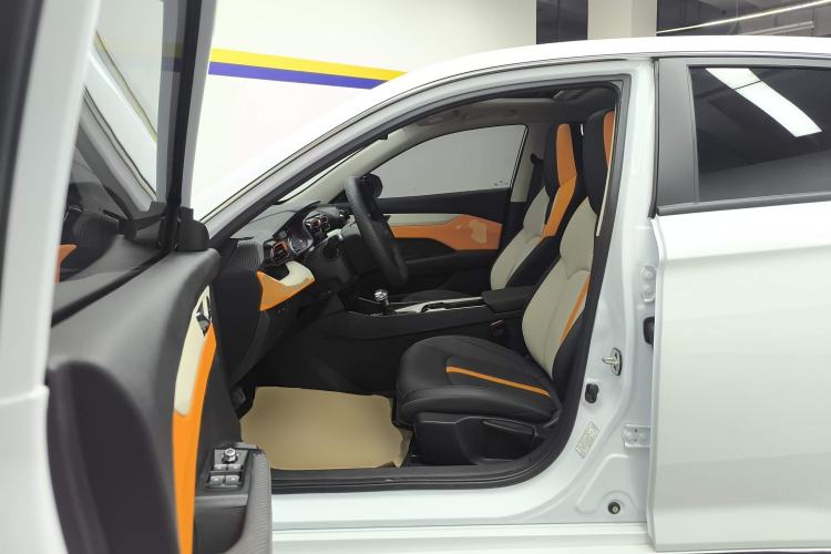 Used Dongfeng Aeolus Yixuan 2023 Mach Edition 1.5L Automatic Chasing Shadow Version
