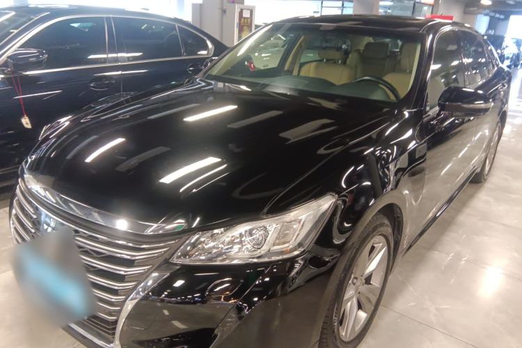 Used Toyota Crown 2015 2.0T Fashion Edition

