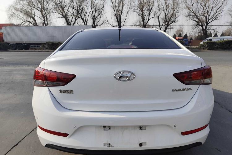 Used Hyundai Verna 2016 1.4L Automatic Cool Edition GLS
