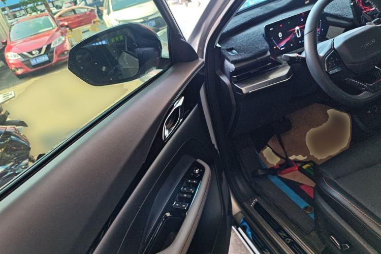 Used Oshan Z6 2023 Blue Whale 1.5T DCT Smart Edition
