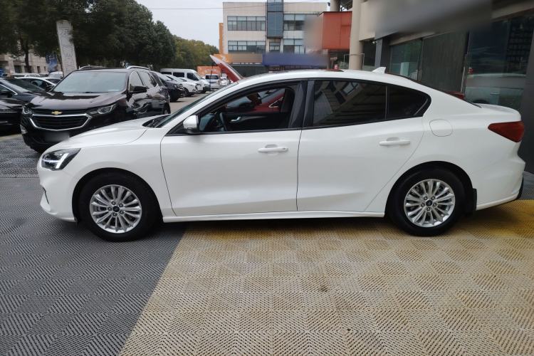 Used Ford Focus 2020 Sedan EcoBoost 180 Automatic Trend Edition
