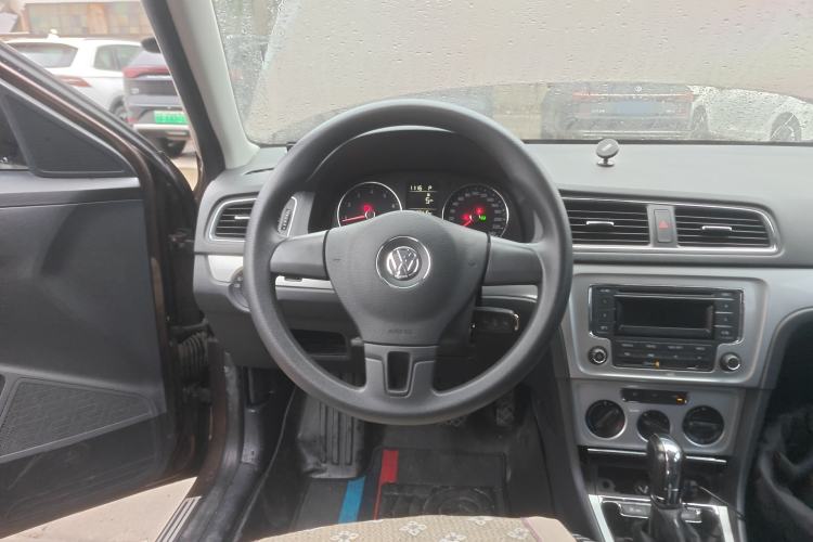 Used Volkswagen Gran Lavida 2013 1.6L Automatic Comfort Model