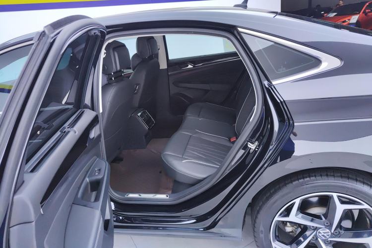 Used Volkswagen Passat 2023 Restyled 330TSI Starry Luxury Edition
