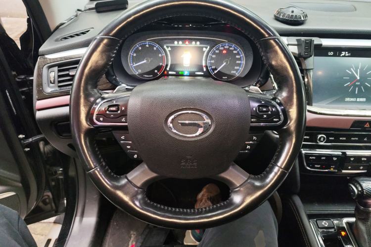 Used GAC Trumpchi GS8 2017 320T Two-Wheel Drive Luxury Smart Connectivity Version (7 Seats)