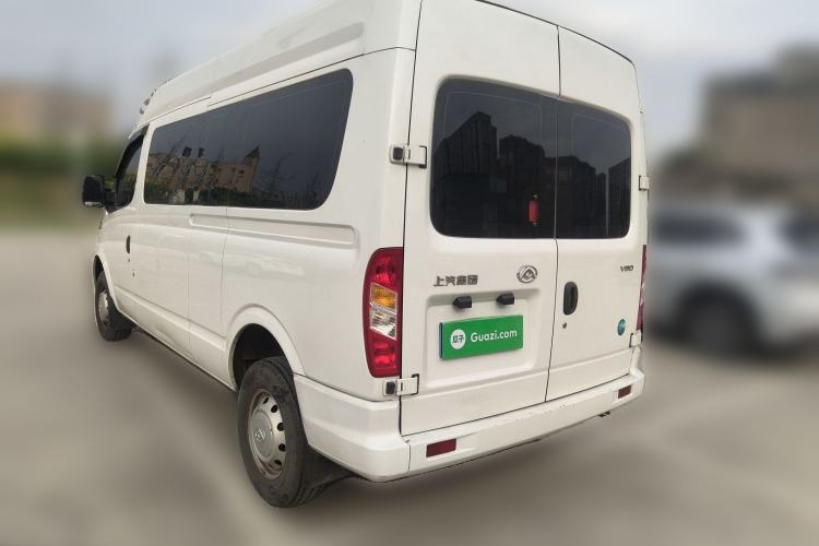 Used SAIC MAXUS Xintu V80 2021 2.0T Manual Classic Aoyuntong 127 PS Mid-axle Mid-roof 6/7/8/9-Seater
