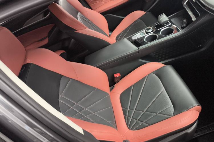 Used Changan Eado 2022 PLUS Blue Whale NE 1.4T GDI DCT Prestige Edition
