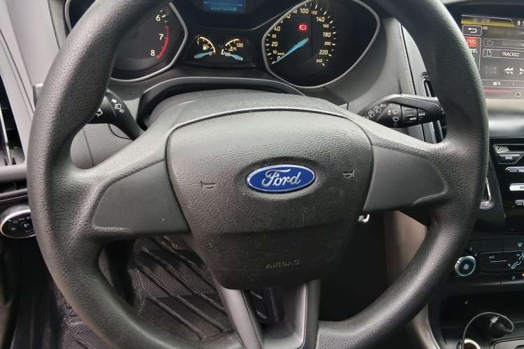 Used Ford Focus 2015 Hatchback 1.6L Automatic Comfort Model
