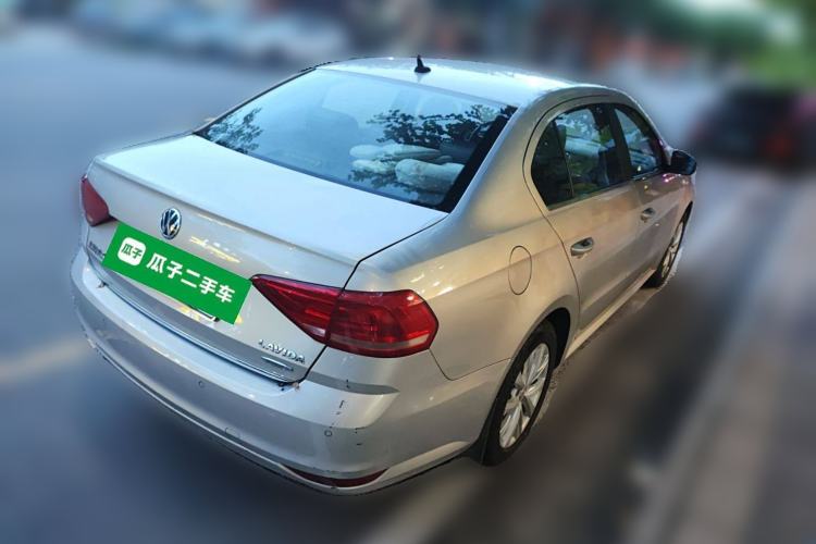 Used Volkswagen Lavida 2015 1.6L Automatic Comfort Edition
