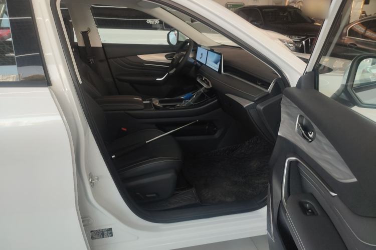 Used Venucia V DD-i 2025 Orca 150km Comfort Edition
