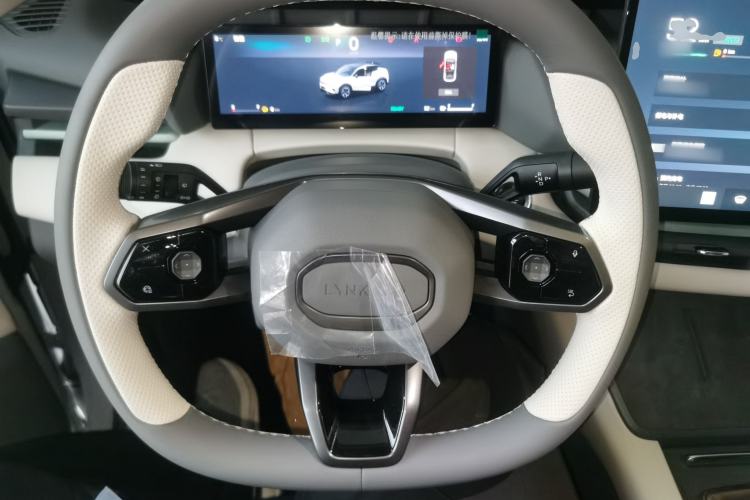 Used Lynk & Co 06 EM-P 2023 EM-P 56 Standard Range Pro