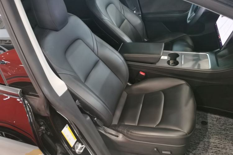 Used Tesla Model Y 2021 Standard Range Rear-Wheel Drive Version
