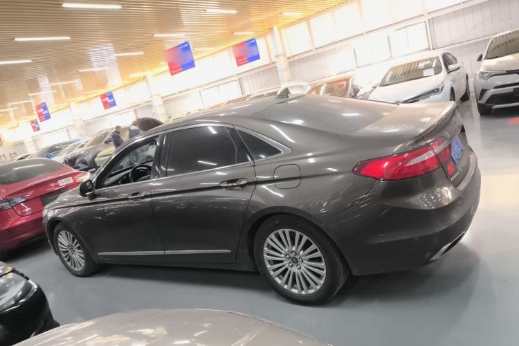 Used Ford Taurus 2017 EcoBoost 245 Luxury Model
