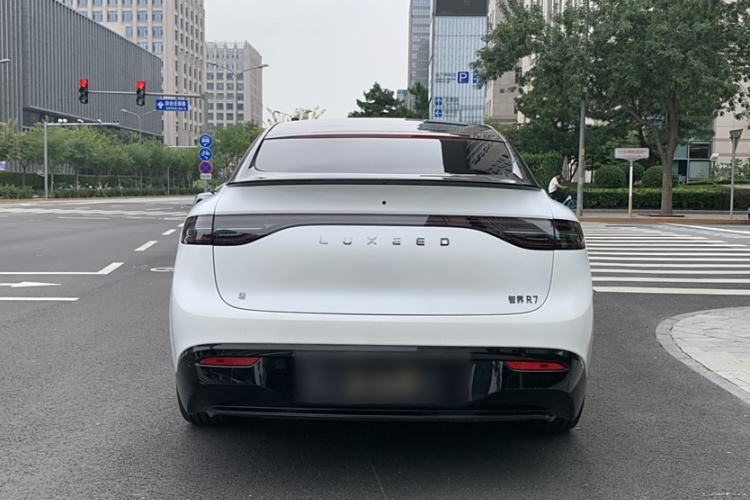 Used Hima Luxeed R7 2025 Range-Extended Version 251 km Max
