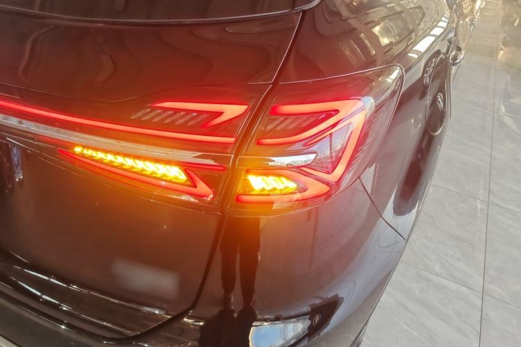 Used Hongqi HS5 2023 2.0T Qixiang Pro Edition
