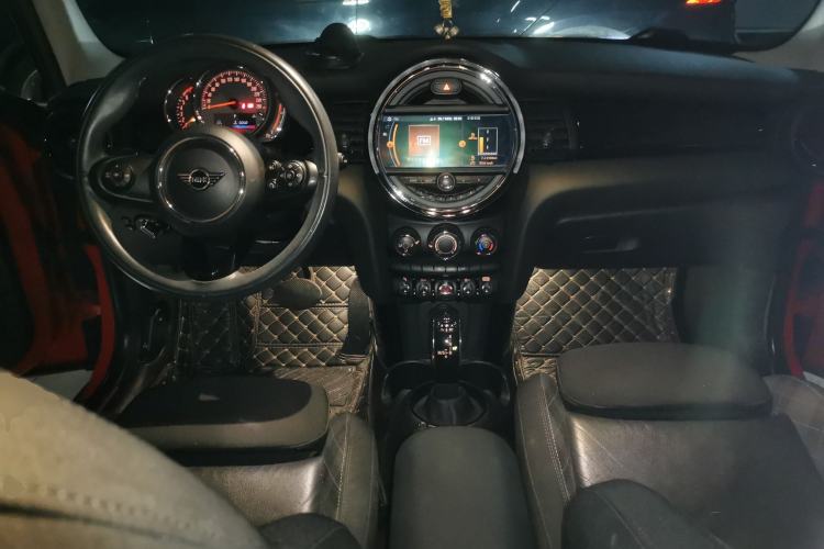 Used  MINI 2018 1.5T COOPER Classic Edition Five-Door Version