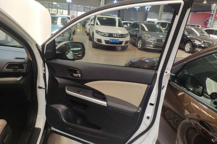 Used Honda CR-V 2015 2.4L four-wheel drive luxury version
