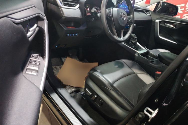 Used Toyota Wildlander 2022 Dual-Engine 2.5L E-CVT Two-Wheel Drive Luxury PLUS Edition
