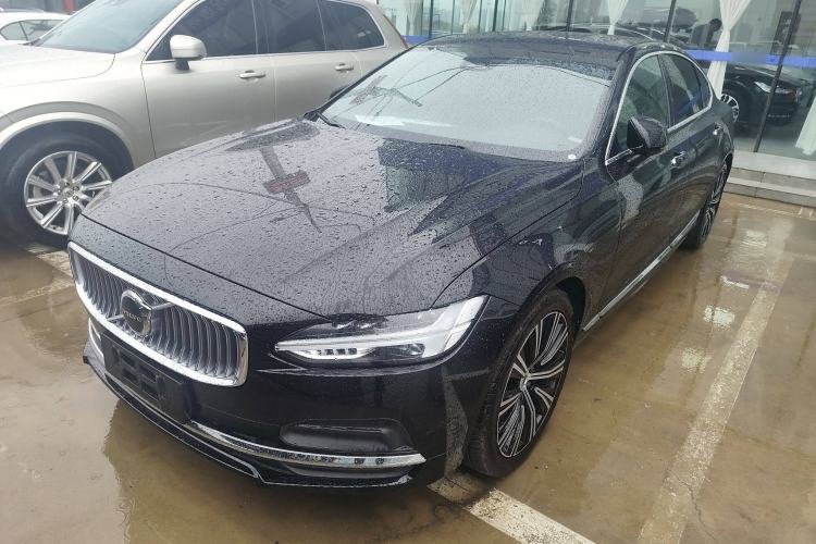 Used Volvo S90 2023 B5 Zhiyuan Luxury Edition
