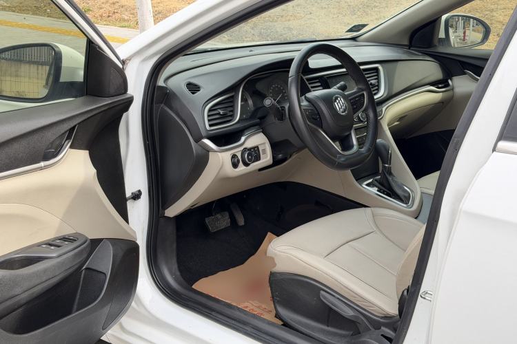 Used Buick GT 2019 15T Dual-Clutch Connected Elite Model China VI