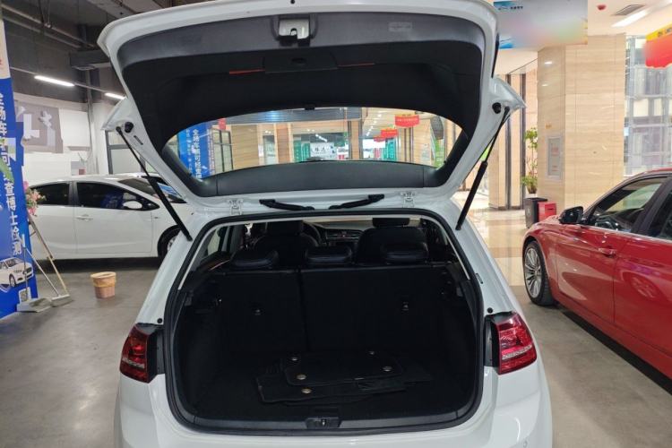 Used Volkswagen Golf 2017 230TSI Automatic Comfort Edition – Celebrating Milestone of One Million Units