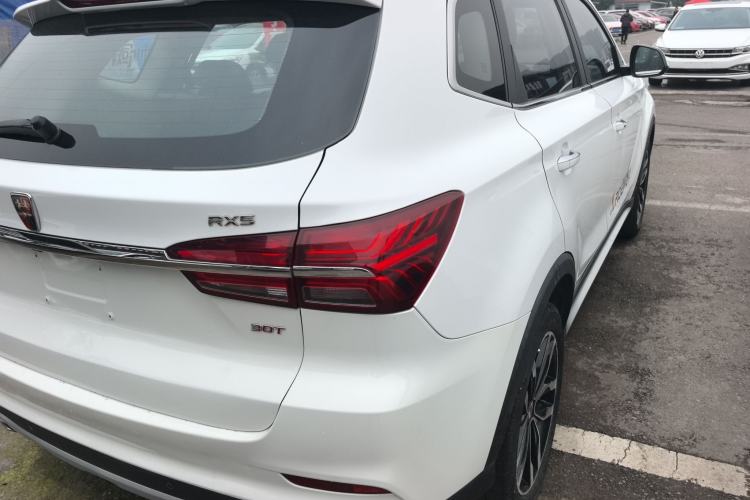 Used Roewe RX5 2016 30T Two-Wheel Drive Automatic Internet Smart Edition
