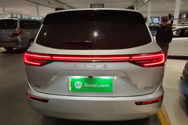 Used Hima AITO M7 2024 1.5T Intelligent Driving Rear-Drive Max Edition 6 Seats
