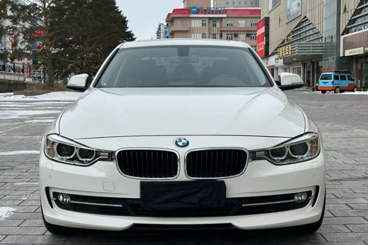 Used BMW 3 Series 2015 316Li Fashion Model
