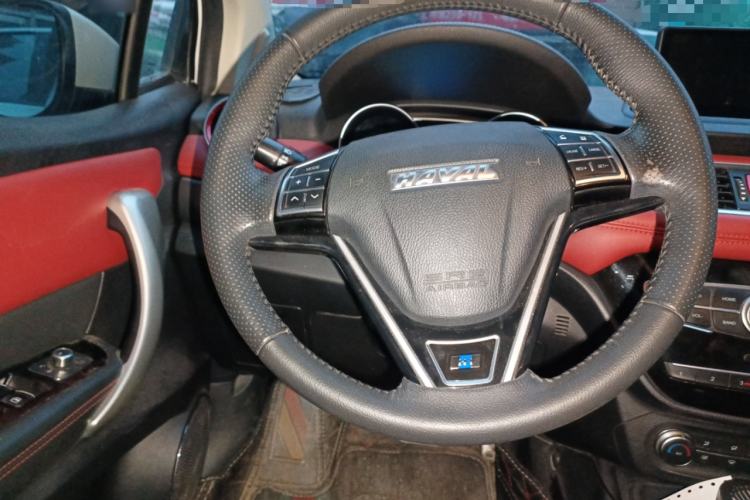 Used Haval H1 2016 Blue Label 1.5L AMT Luxury Model
