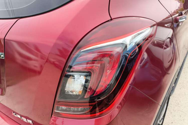 Used Buick Encore 2017 18T Automatic Two-Wheel Drive Urban Elite Model
