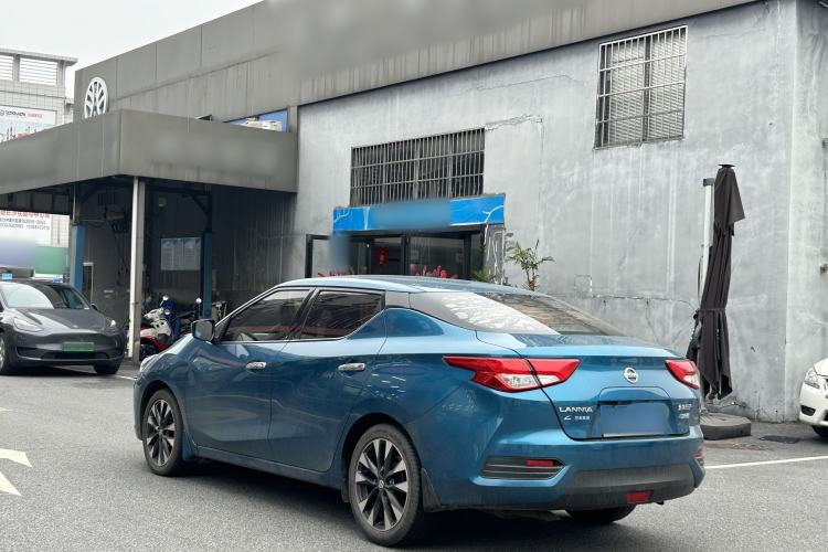 Used Nissan Lannia 2016 1.6L CVT Cool Edition
